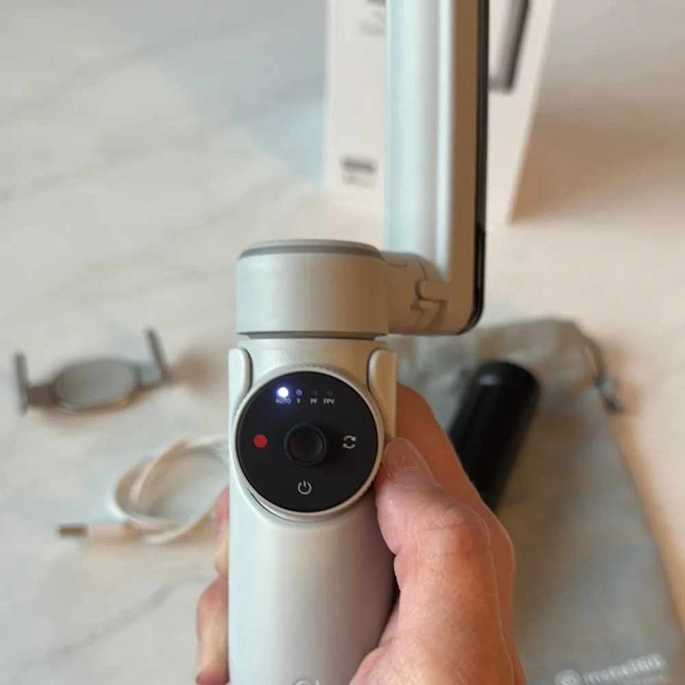 Flow Pro White Camera Stabilizer